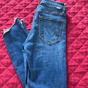 Mother jeans size 26 
Wash girl crush